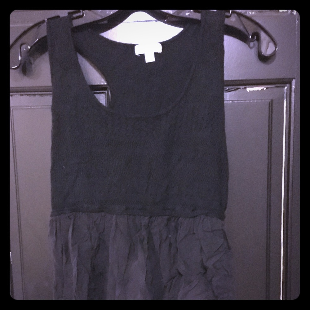 Black Sleeveless Shirt